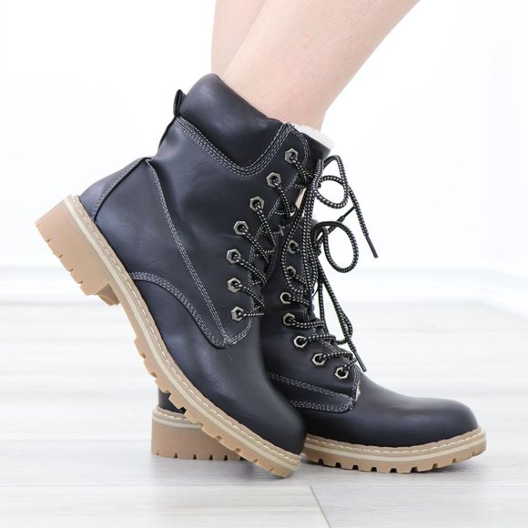 Sherpa Lined Woman's Faux Leather Lug-Sole Combat Ankle Boots - Picture 11 of 13